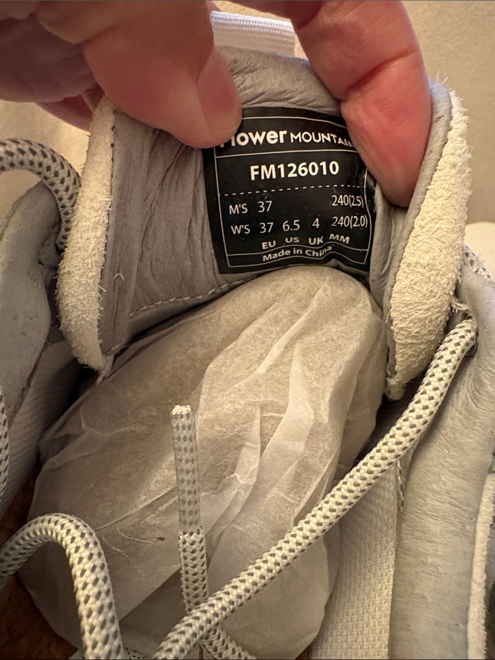 NWT Flower Mountain Wave Sneaker in White - Picture 12 of 16
